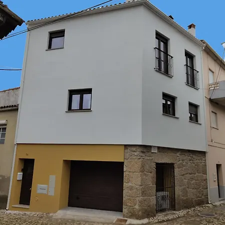 Casa Angulosa * Covilha
