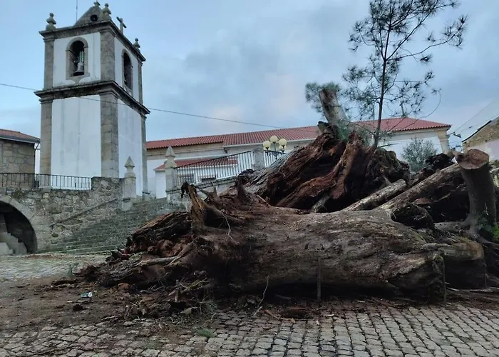 Casa Angulosa Ferienhaus Covilhã